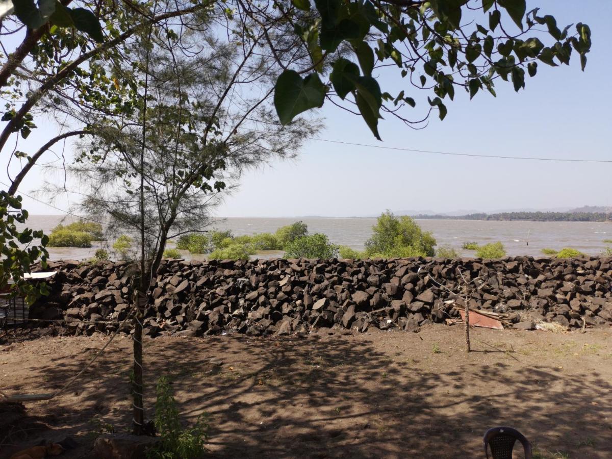 The Koasta Sea View Resort Korlai Exterior foto